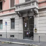 In piazza a Isola