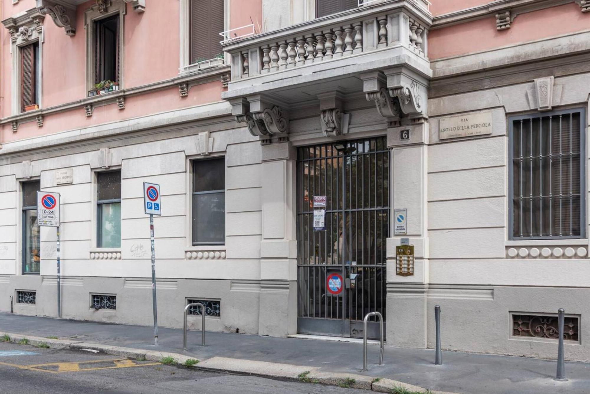 In Piazza A Isola Apartment Mailand